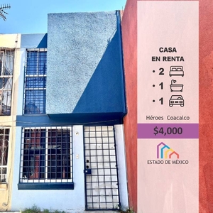 Renta Casa en 2 niveles Remodelada en Coacalco