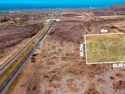 SE VENDE TERRENO DE 5047 M2 FRENTE A BAJAMAR, E...