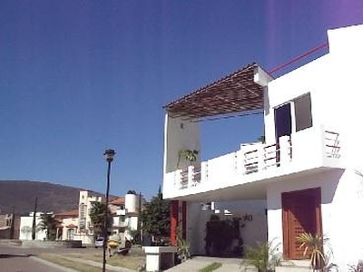 Casa CONTEMPORANEA en San Antonio de Ayala, Irapuato