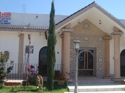 CASA EN LOMAS DE COMANJILLA