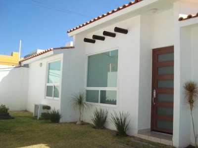 Se vende casa en Villas de Irapuato.