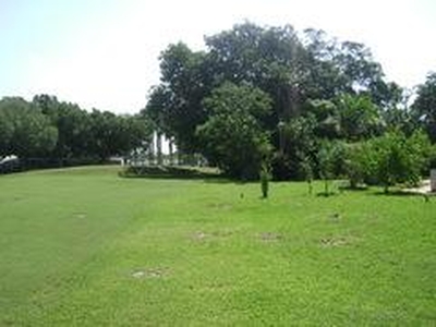 Terreno en venta en el Club de Golf La Ceiba.