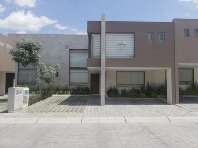 Casa en renta Residencial Valle De Las Fuentes, Estado De México, México
