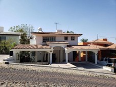 Las Cañadas, Casa en Venta en Av Principal con 4 Habitaciones
