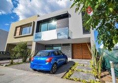 casa en venta nueva en solares coto valeira