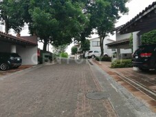 casa en condominio en zona residencial santa fe.