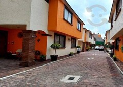 se vende casa en condominio en colonia