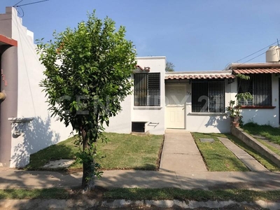 Casa en Renta en Jardines del Llano, Villa de Álvarez