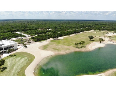 Venta de terreno residencial en Provincia en Yucatán con amenidades.