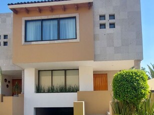 Casa en condominio en renta Valle De Castilla, Valle De Las Palmas, Naucalpan De Juárez, Estado De México, México