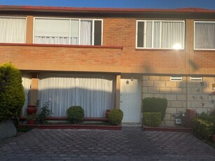 Casa en condominio en venta Calle Valladolid 2100, Mz 052, Independencia, Toluca De Lerdo, Estado De México, México