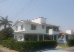 casa en venta lomas de cocoyoc - 3 recámaras - 3 baños - 200 m2