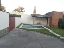 en venta, bonita casa en zona residencial de cuernavaca - 3 recámaras - 180 m2
