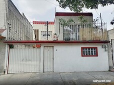 Casa en Venta en Los Reyes Ixtacala, Tlalnepantla RCV-4447