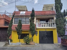 venta de casa en col. pavón, nezahualcóyotl, edomex - 5 habitaciones - 5 baños