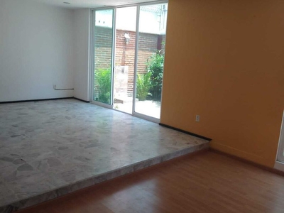 Casa en venta Calle Viveros Del Palmar 2-16, Viveros, Fraccionamiento Viveros De La Loma, Tlalnepantla De Baz, México, 54080, Mex