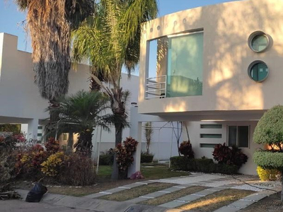 Casa En Venta En Fracc. Sitio Del Sol Cerca De La Plaza Atrios De Cuautla Morelos