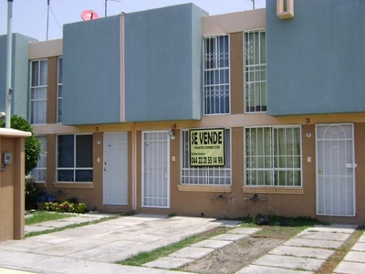 Casa en Venta en Los Heroes Puebla. ¡435000!