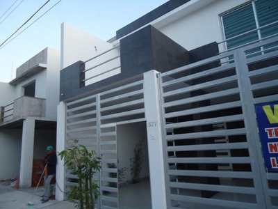 Se vende casa nueva en Irapuato Gto (Las Plazas).