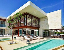 5 bedroom waterfront villa luxury finishes