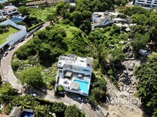 Casa en venta en el Fracc. Marina Brisas en Acapulco