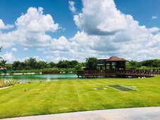 exclusivo terreno frente a campo de golf y lago en yucatán c
