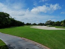 Terreno Frente a Campo de Golf en Yucatán Country Club
