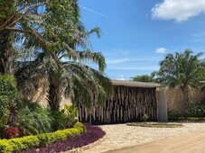 Venta Terreno entrega Inmediata con Vigilancia 24/7 en Privada Temozon Casa, Yucatán