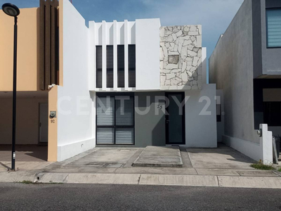 Casa En Renta Semi-amueblada En Mallorca Residencial , Riviera Veracruzana