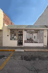 Se Vende Casa Con Excelente Ubicación Zona Centro