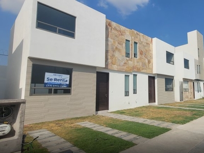 Se renta casa nueva en Fraccionamiento La reserva, Pachuca, hidalgo - 3 recámaras - 1 baño - 92 m2