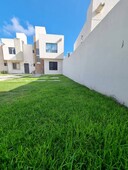 Amplia casa con áreas verdes a minutos del Parque Industrial del Marques, Querétaro