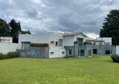 residencia ubicada en paseo san carlos, club de golf san carlos, metepec