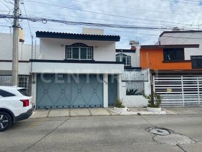 Casa en venta col.Loma Bonita Sur, Zapopan, Jal.