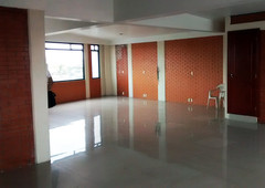 Edificio 4 niveles 365 m2. Av. Heriberto Enríquez, Prepa 5, Metepec