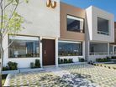 Casa en condominio en Venta Paseo Madrid
, Calimaya, Estado De México