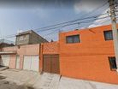 Casa en venta Calle Fresno 105, Viveros De Xalostoc, Ecatepec De Morelos, México, 55340, Mex