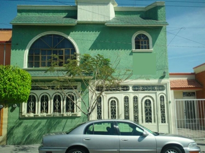 Casa en Venta en fraccionamiento ciudad deportiva Irapuato, Guanajuato