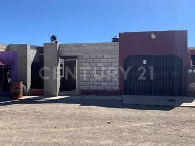 CASA EN VENTA FRACCIONAMIENTO LAS AGUILAS EN CD. CUAUHTÉMOC, CHIHUAHUA.