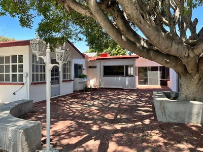 CASA EN RENTA EN QUERETARO JURICA DE UNA PLANTA