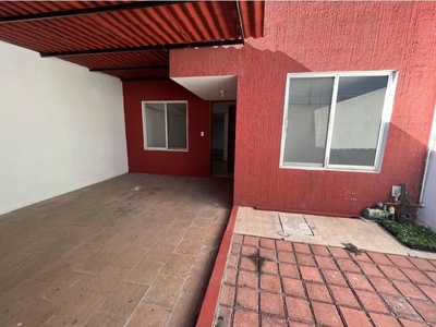 Casas en venta - 105m2 - 4 recámaras - Querétaro - $2,180,000