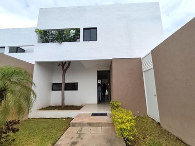 VENTA DE CASA EN REAL MONTEJO MERIDA YUCATAN