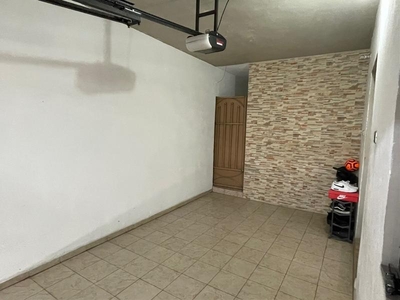 CASA EN VENTA EN MONTERREY BARRIO ESTRELLA 3 NIVELES Y EQUIPADA