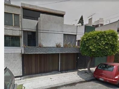 Doomos. Casa en Venta de REMATE BANCARIO en la Col. Lindavista, Gustavo A. Madero, CDMX.