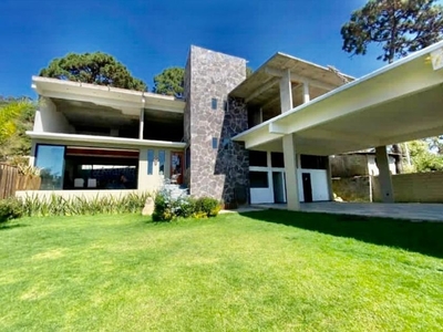 Casa en renta Reserva Natural Monte Alto, A Toluca, Avandaro, Valle De Bravo, Estado De México, México