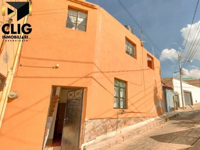 Casa a 7 min del centro de la ciudad de Guanajuato, detrás de casa las leyendas