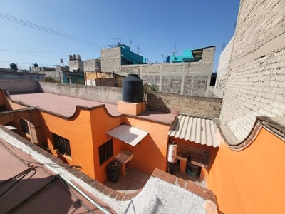 Casa c/3 deptos. en Benito Juárez Nezahualcoyotl