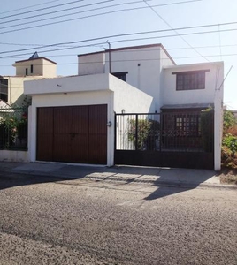 Casa con local en venta, Lomas de San Juan