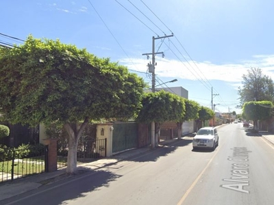 CASA DE REMATE BANCARIO EN SAN JUAN DEL RIO QUERETARO