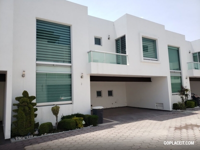 CASA en RENTA en TLAXCALANCINGO atrás de CIUDAD JUDICIAL